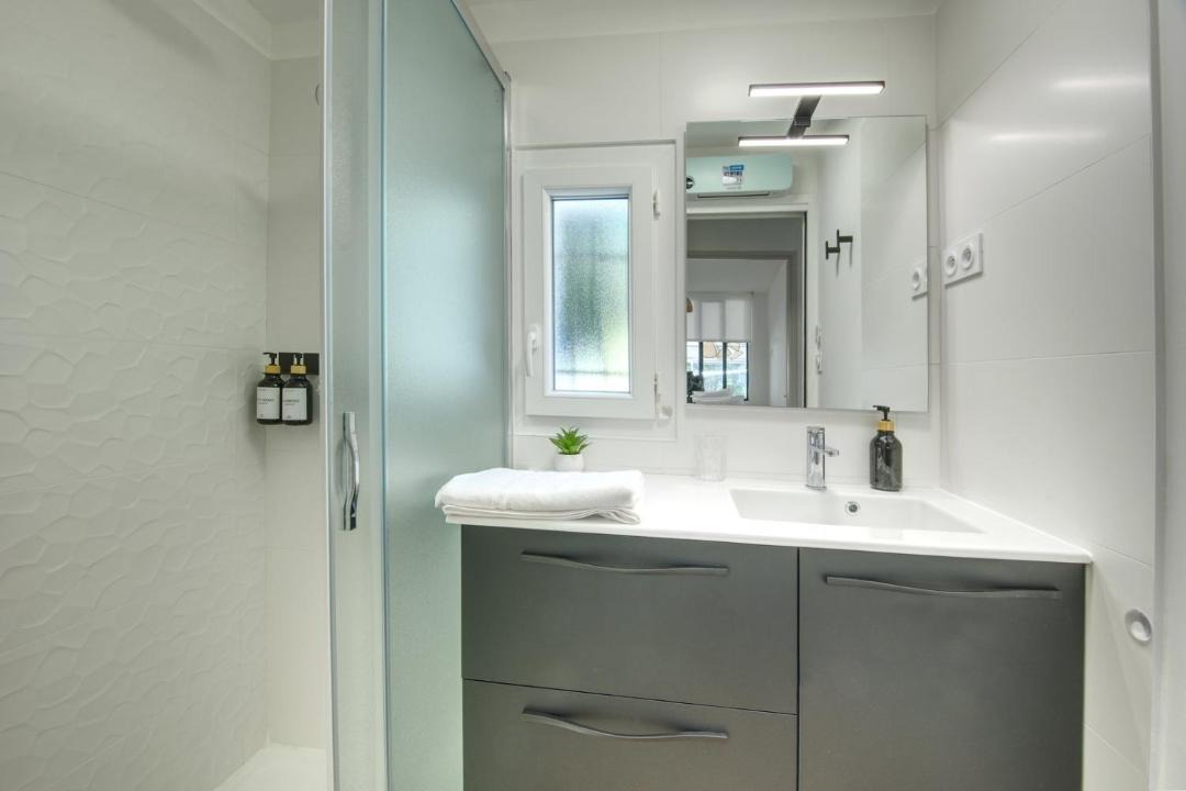Photo of Bathroom in Garrigues