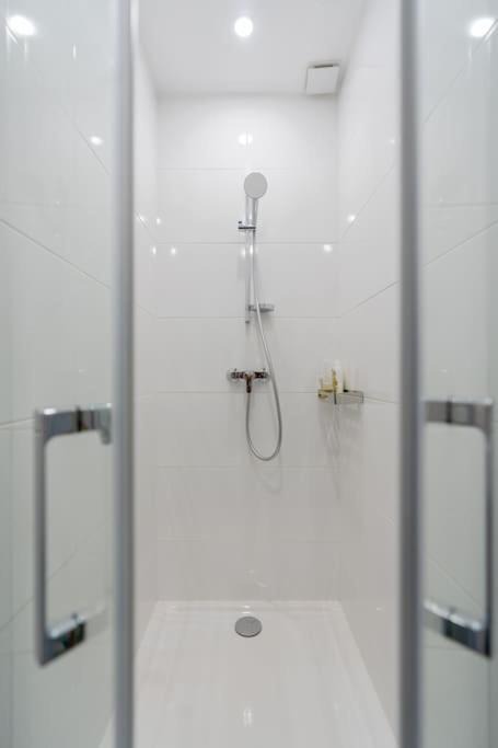 Photo of Bathroom in Chateauneuf-du-Pape