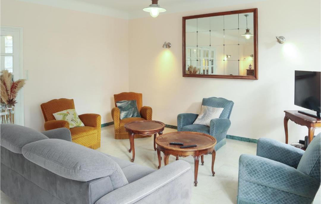 Photo of Livingroom in Chamaret