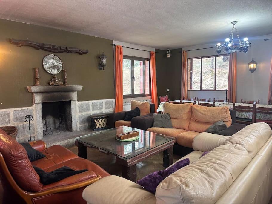 Photo of Livingroom in El Tiemblo