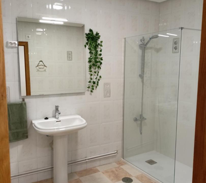Photo of Bathroom in Arevalo
