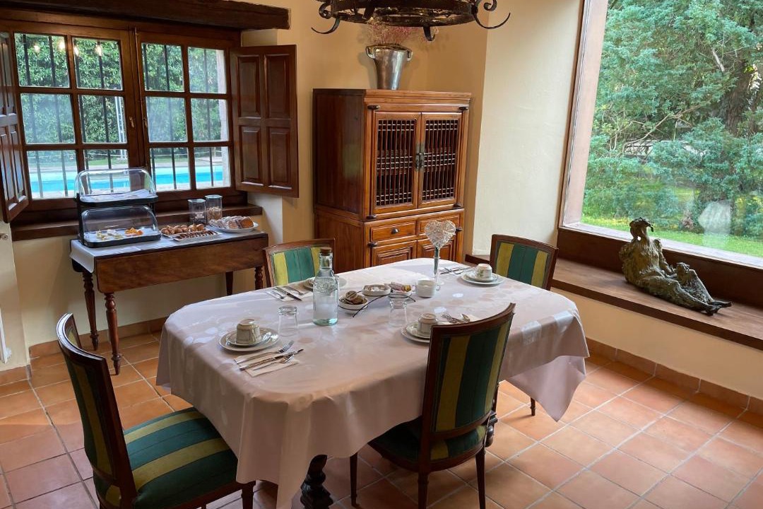 Photo of Kitchen in Esles