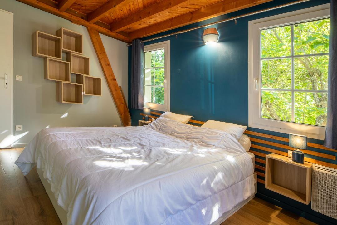 Photo of Bedroom in Campan