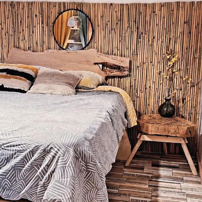 Photo of Bedroom in Charix