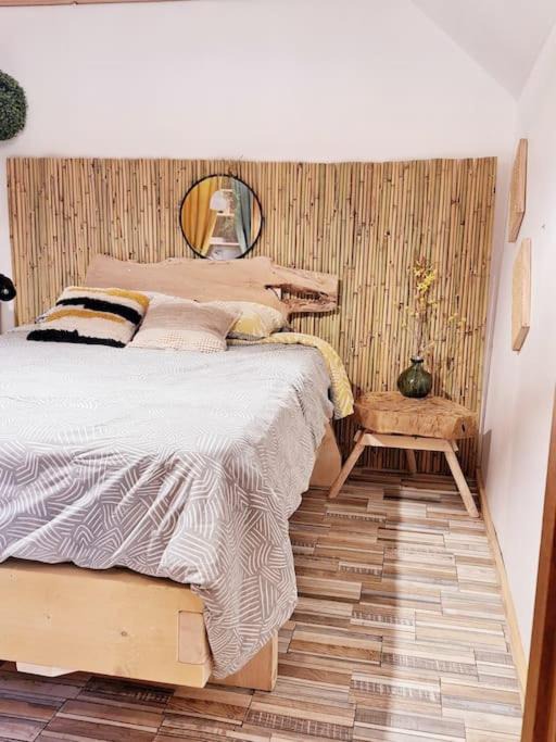 Photo of Bedroom in Charix