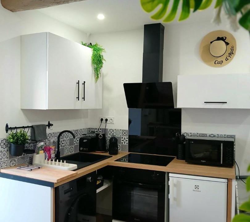 Photo of Kitchen in Pomerols