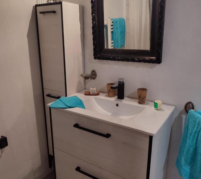 Photo of Bathroom in Caumont-sur-Durance