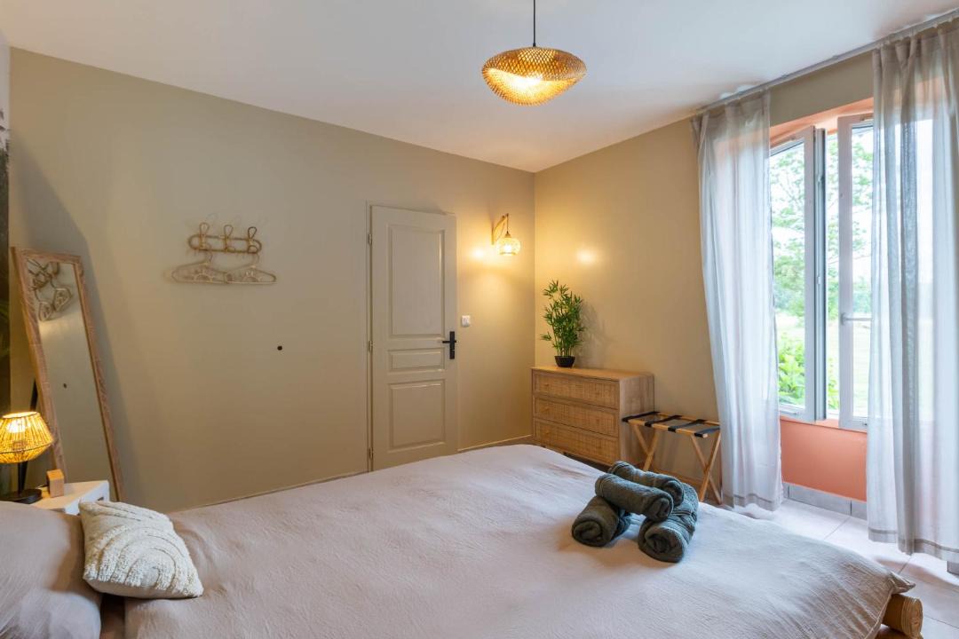 Photo of Bedroom in Saint-Jean-de-Touslas