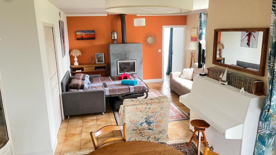 Photo of Livingroom in Gex