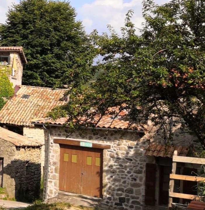 Photo of Others in Ajoux