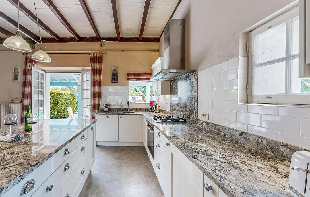 Photo of Kitchen in Escos