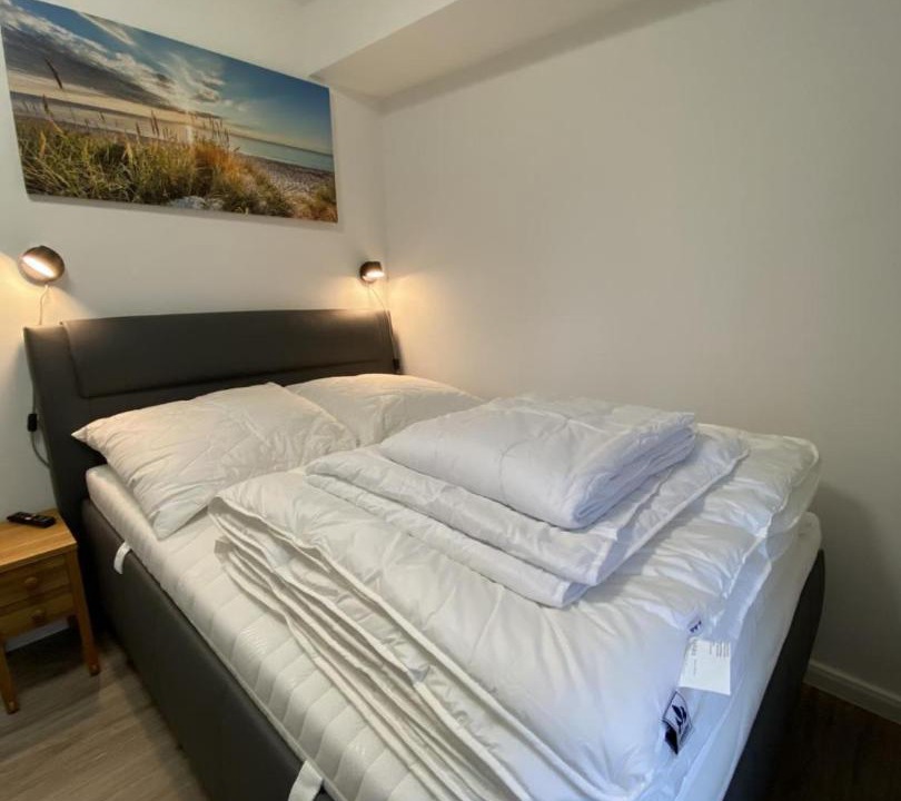 Photo of Bedroom in Damp
