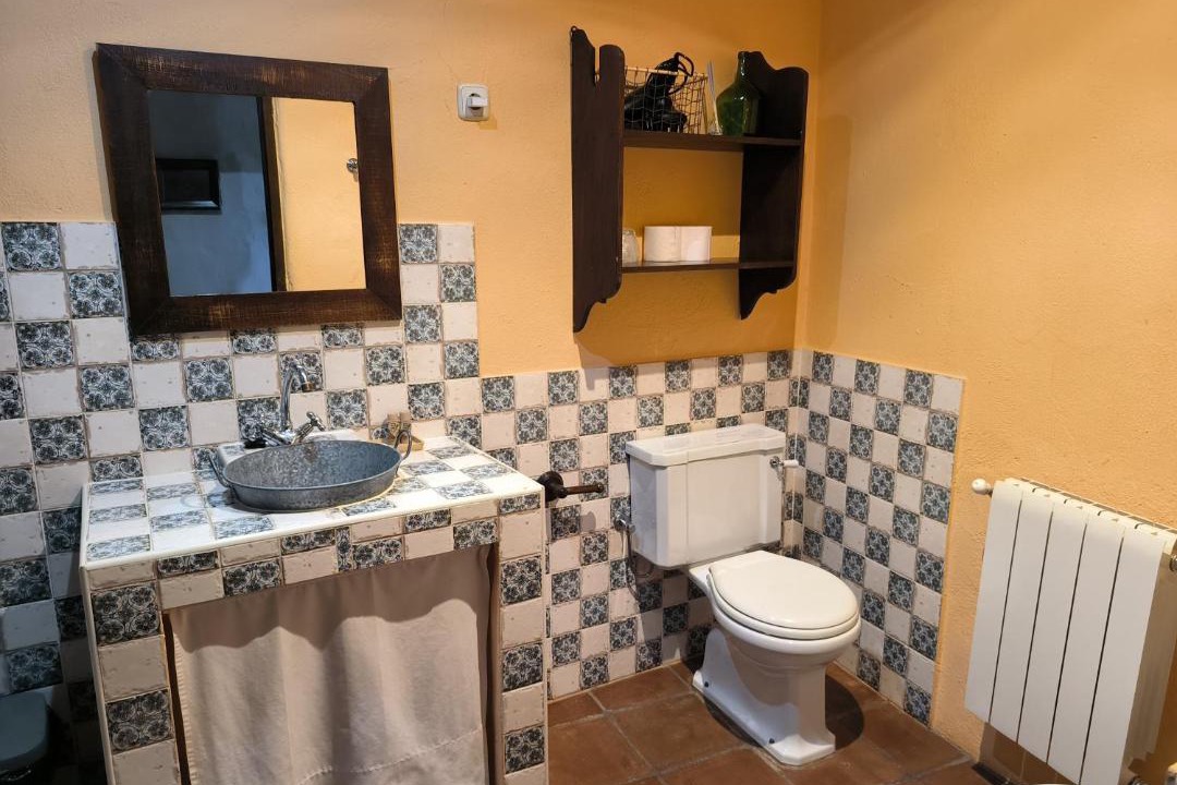 Photo of Bathroom in Duron