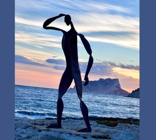 Photo of Human In Picture in Arnella