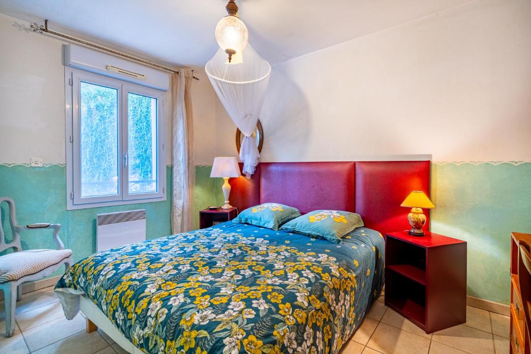 Photo of Bedroom in Ensues-la-Redonne