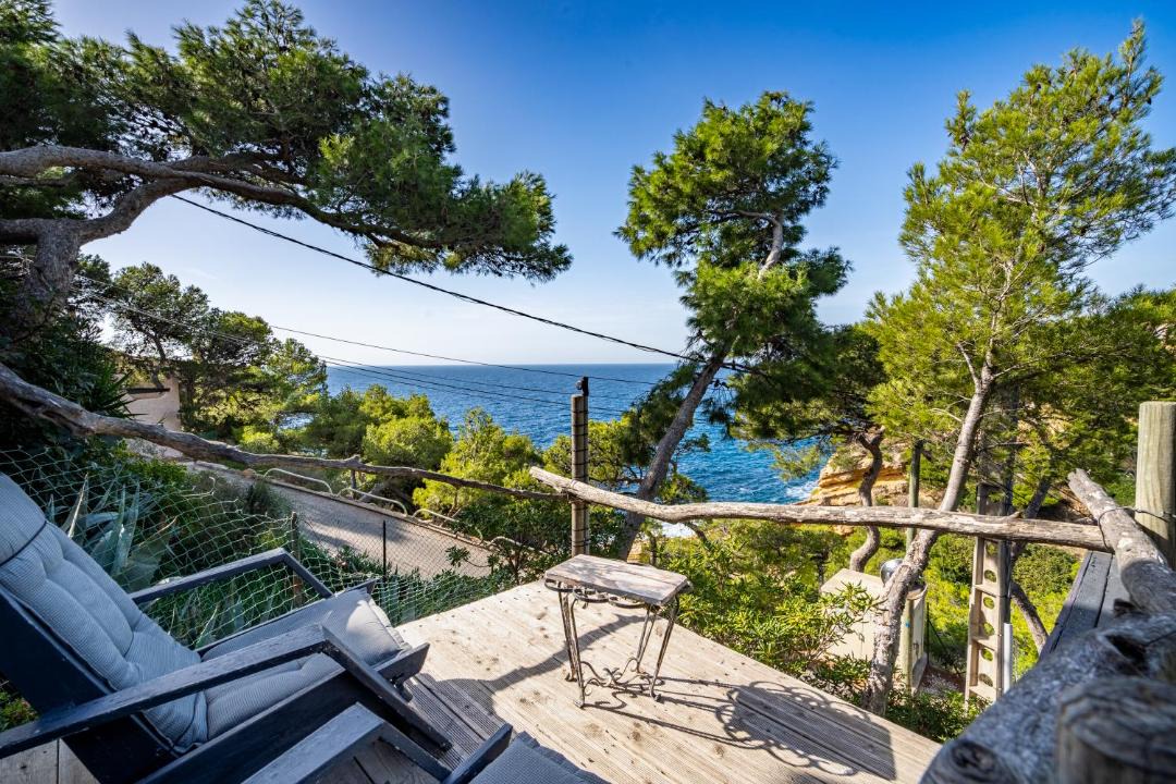 Photo of Patio Balcony in Ensues-la-Redonne