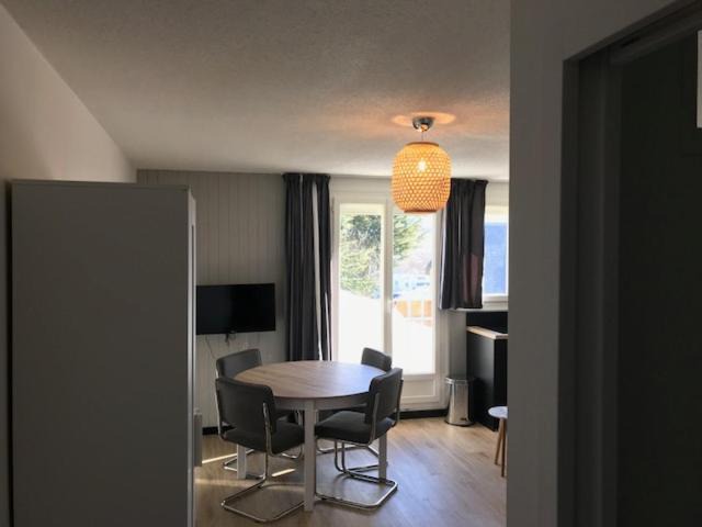 Photo of Livingroom in Genos