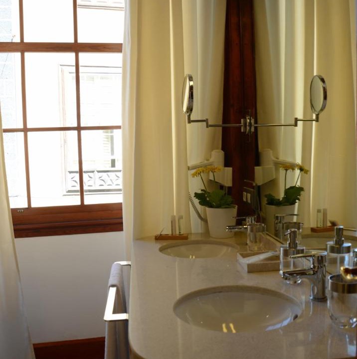 Photo of Bathroom in Historical Center