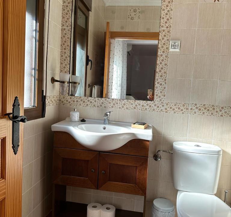Photo of Bathroom in Cedillo