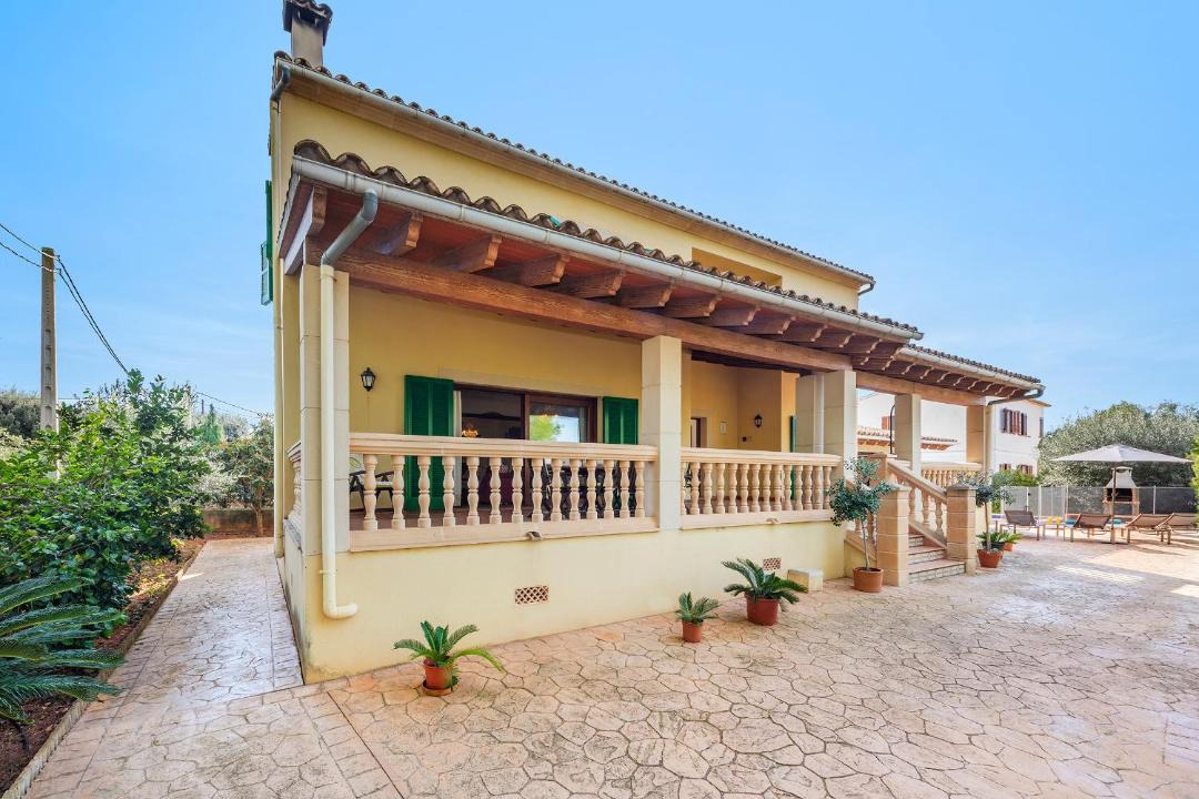 Photo of Buildings in Marina Manresa