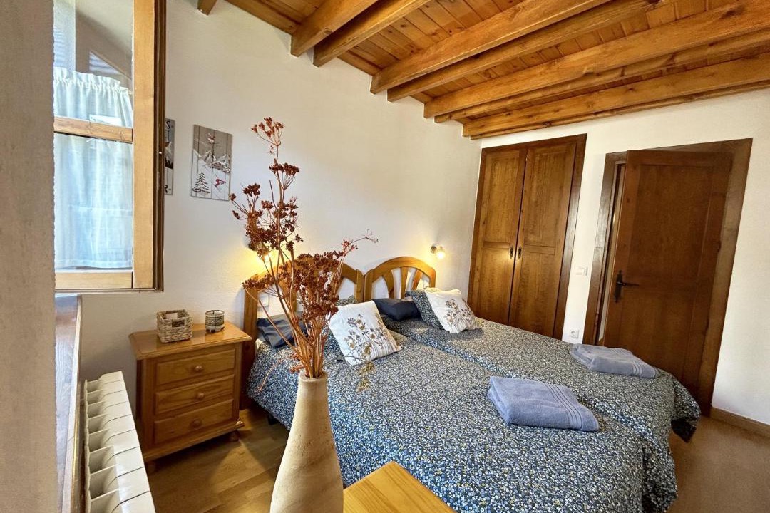 Photo of Bedroom in Linsoles