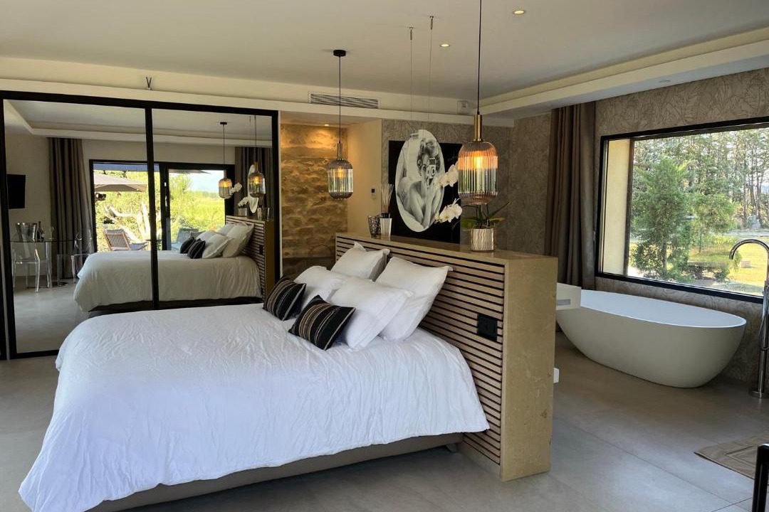 Photo of Bedroom in Caderousse