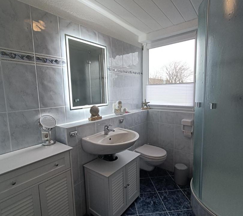 Photo of Bathroom in Alkersum