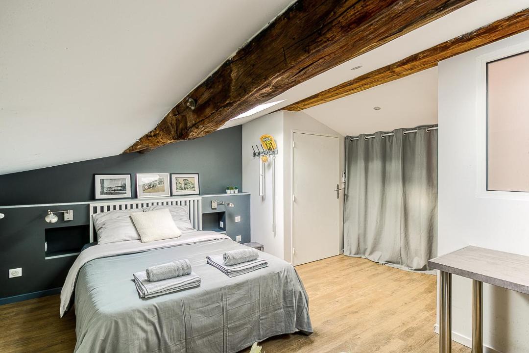 Photo of Bedroom in Trevoux