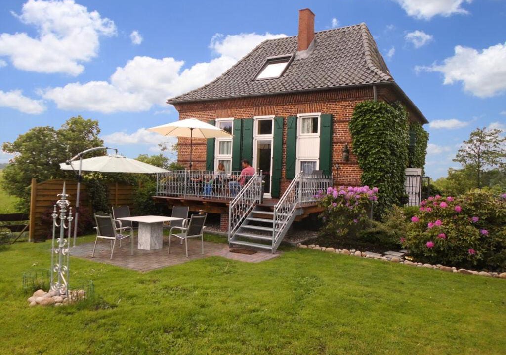 Photo of Buildings in Dellstedt