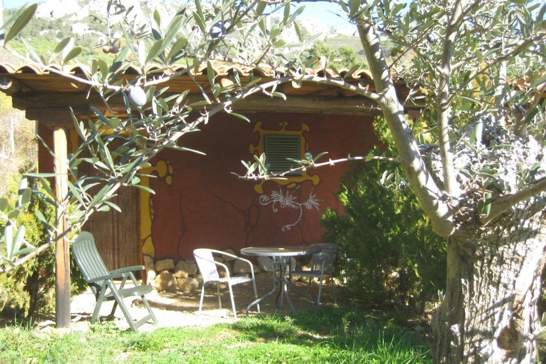 Photo of Buildings in Canamero