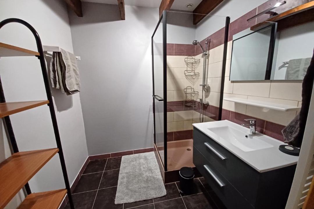 Photo of Bathroom in Joannas