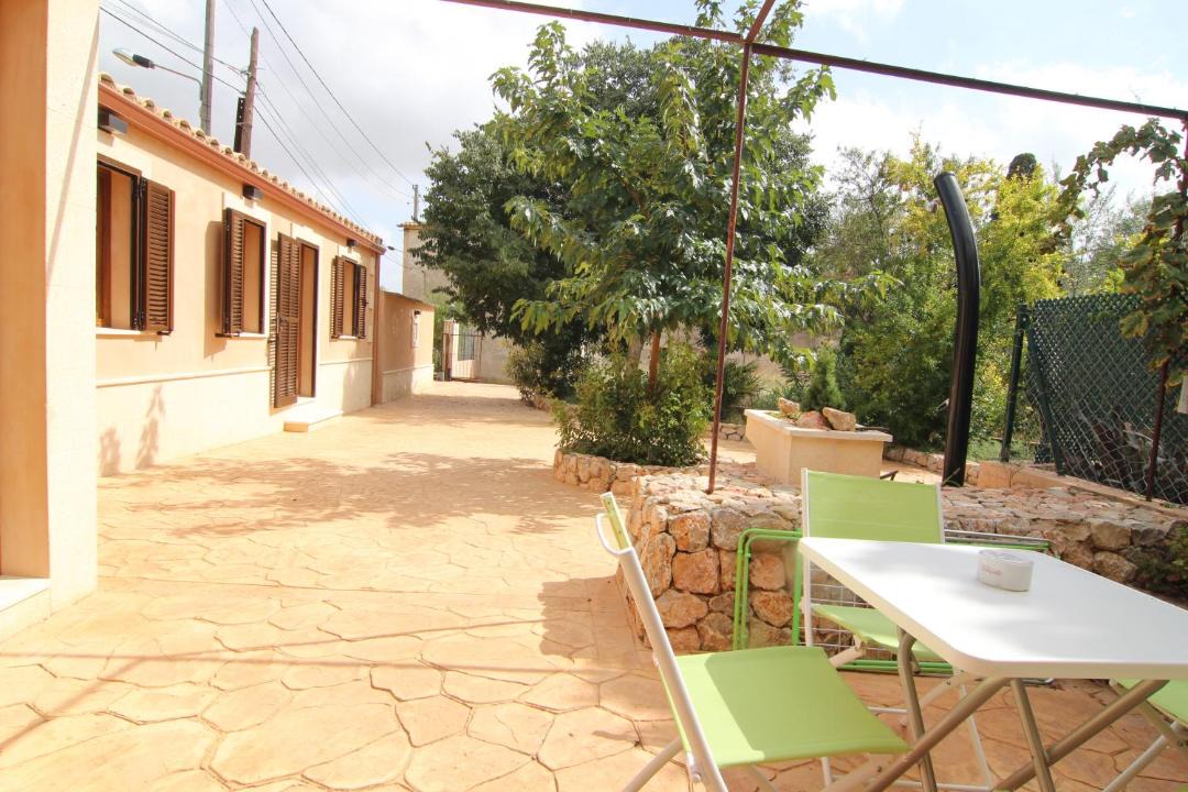 Photo of Patio Balcony in Establiments