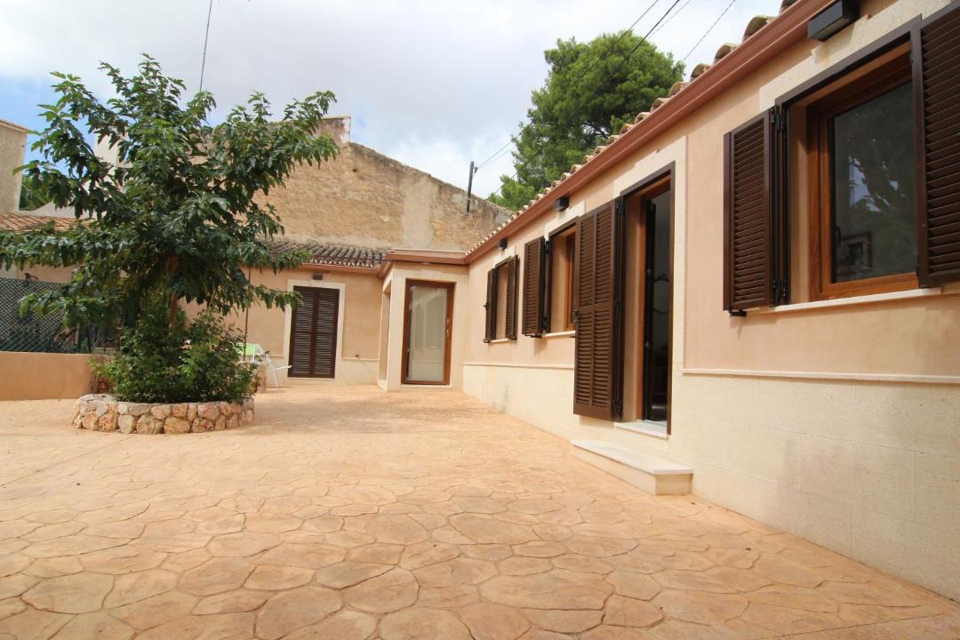 Photo of Buildings in Establiments