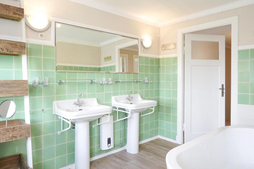Photo of Bathroom in Tating