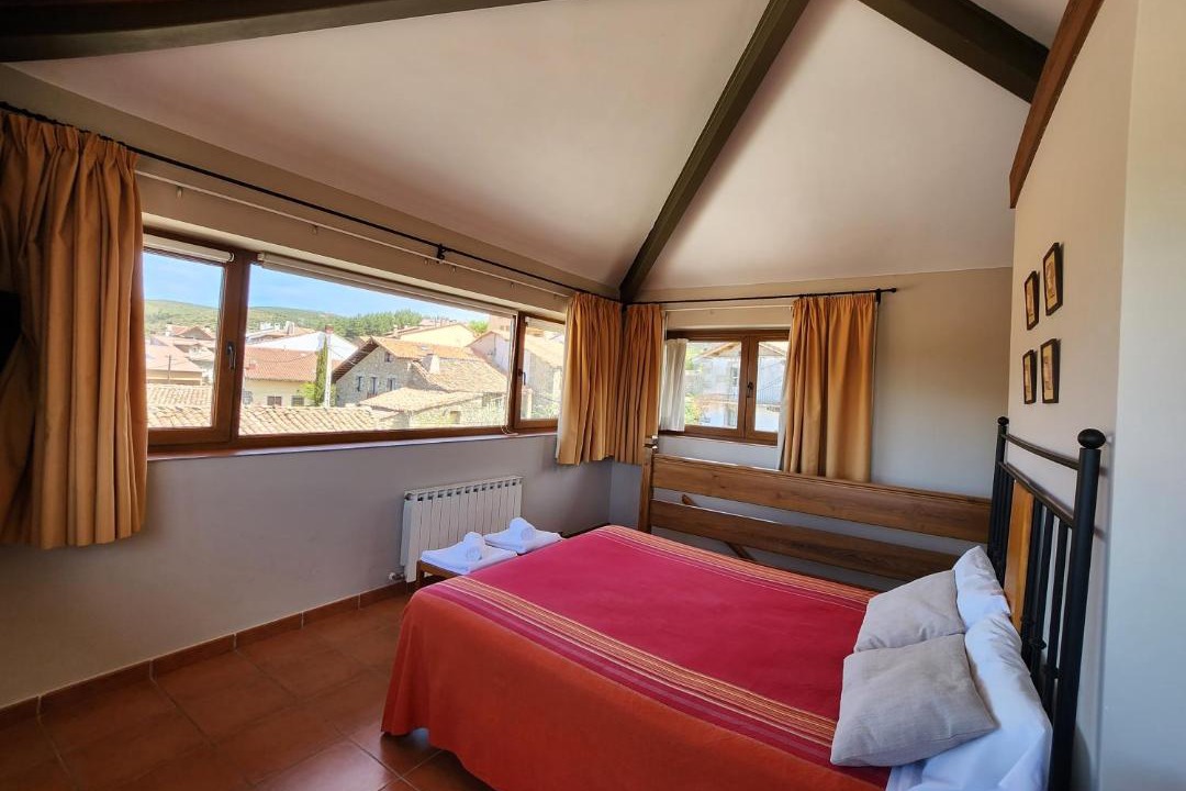 Photo of Bedroom in Hoyos del Espino
