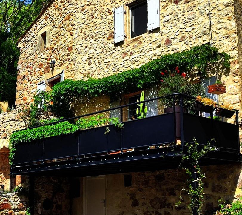 Photo of Buildings in La Capelle-et-Masmolene