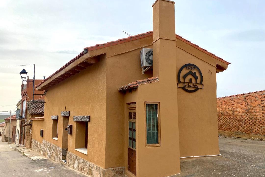 Photo of Buildings in Villabrazaro