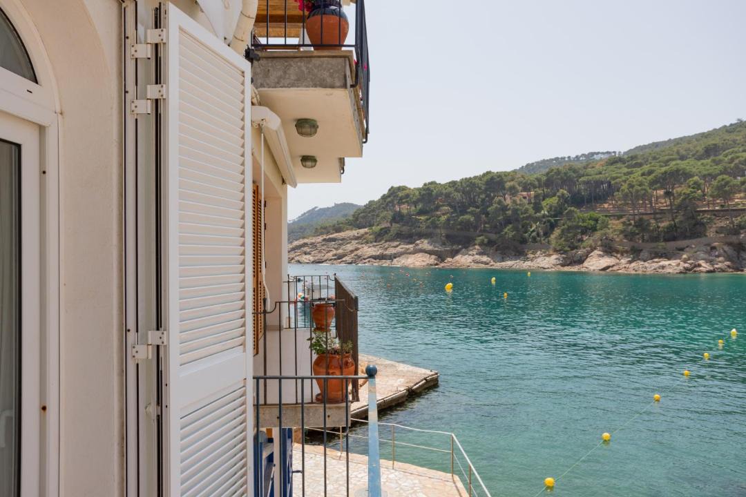 Photo of Patio Balcony in Tamariu