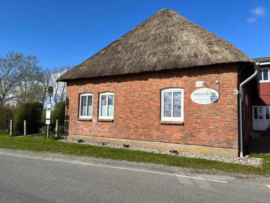 Photo of Buildings in Uelvesbull
