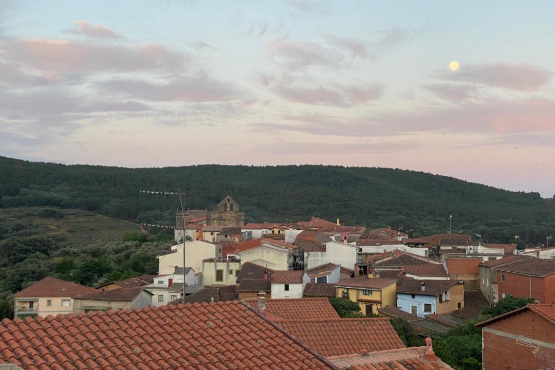 Photo of Buildings in Cadalso
