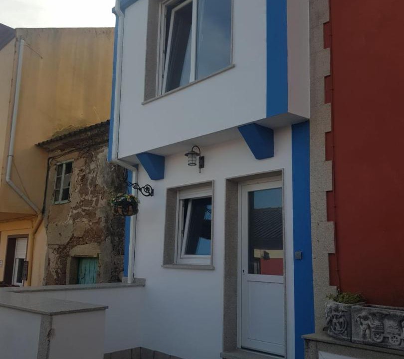 Photo of Buildings in Bealo