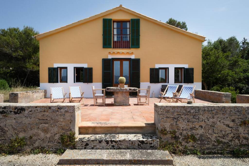 Photo of Buildings in Mal Pas-Bon Aire
