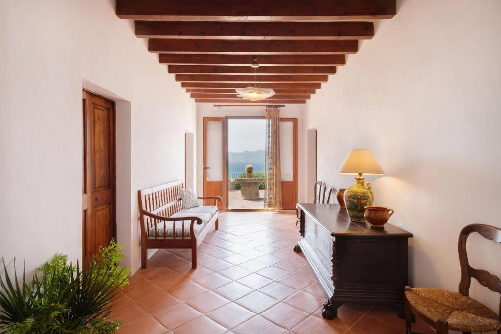 Photo of Livingroom in Mal Pas-Bon Aire