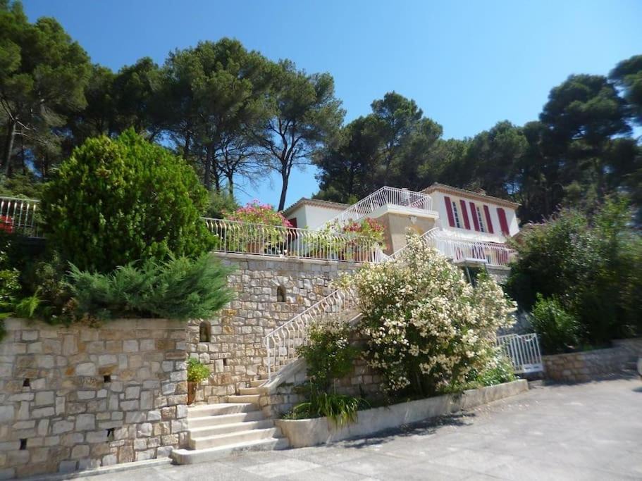 Photo of Buildings in Les Platrieres