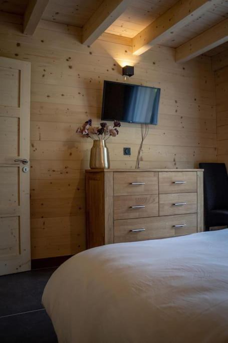 Photo of Bedroom in Saint-Maurice-Crillat