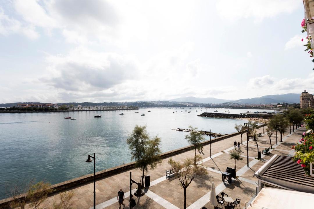 Photo of Others in La Marina