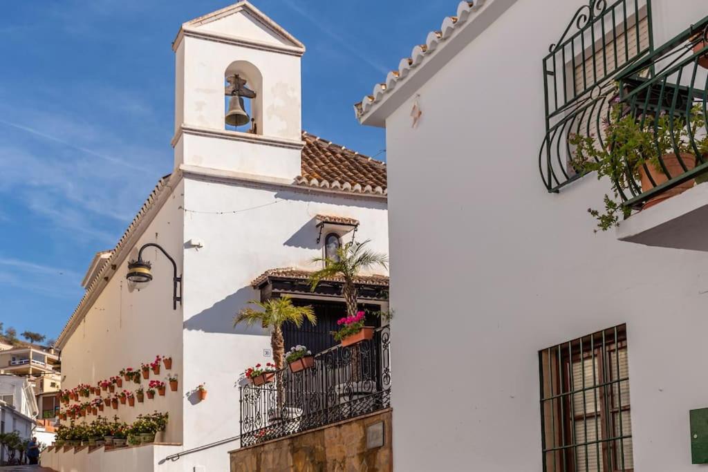 Photo of Buildings in Vinuela
