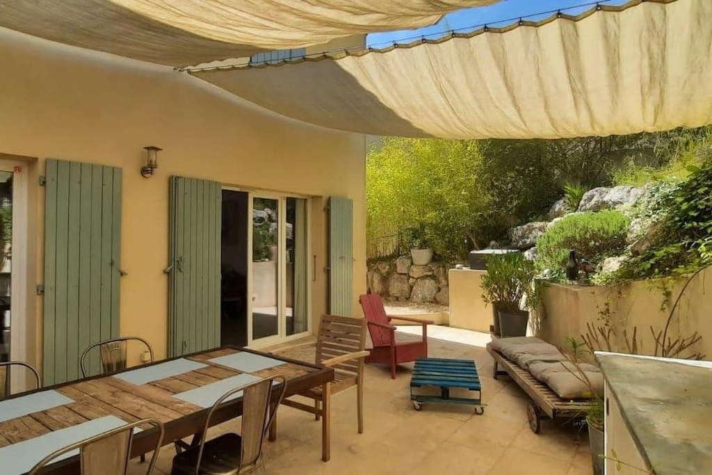 Photo of Patio Balcony in Villars