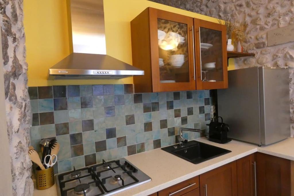 Photo of Kitchen in Tournon-sur-Rhone