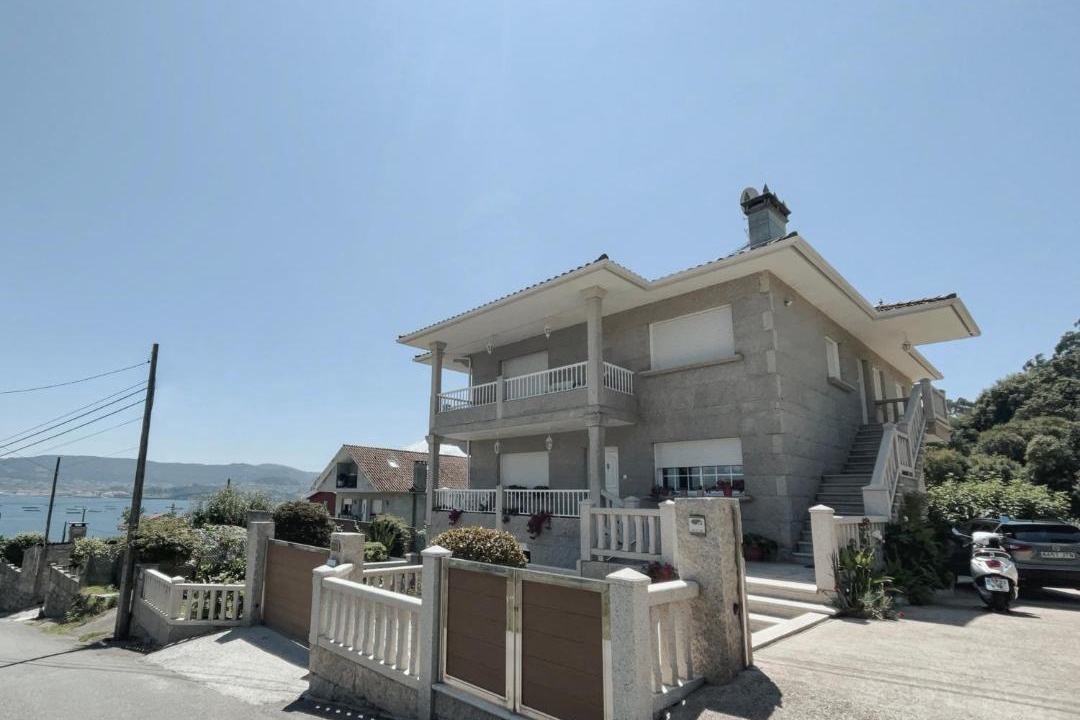 Photo of Buildings in Samieira